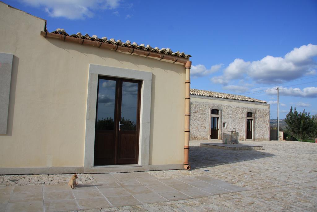 فيلا نوتوفي Agriturismo Gaia الغرفة الصورة