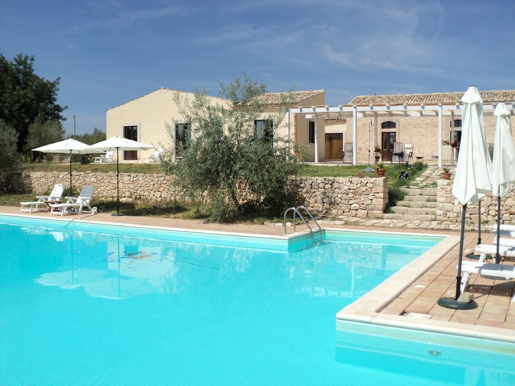 فيلا نوتوفي Agriturismo Gaia الغرفة الصورة
