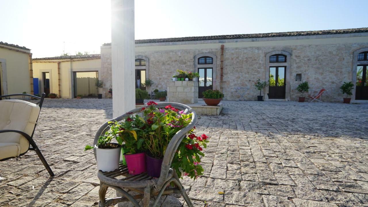 فيلا نوتوفي Agriturismo Gaia المظهر الخارجي الصورة
